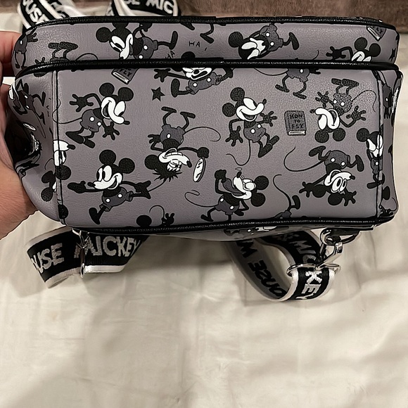 Loungefly Mickey Backpack - Picture 5 of 5